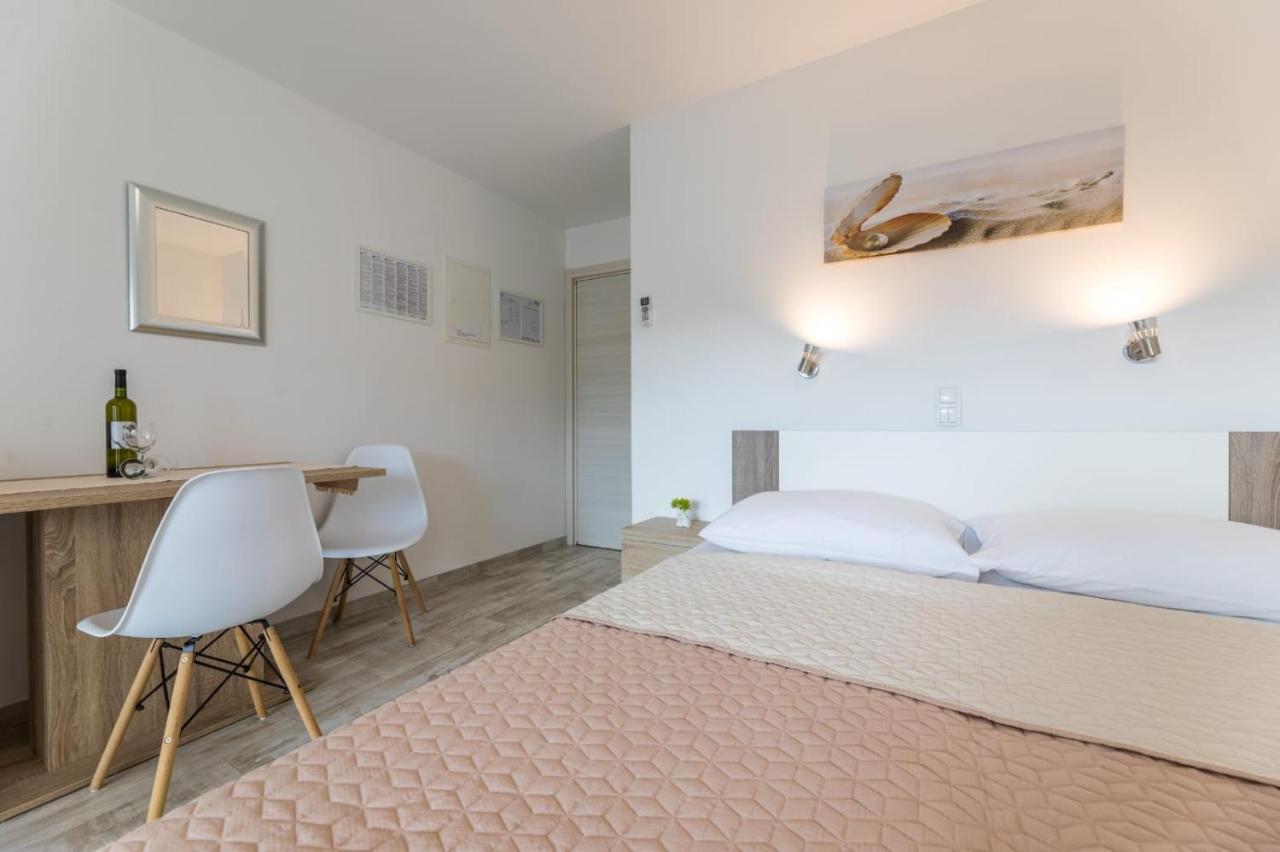 Apartments Augustinovic Baska  Exterior photo