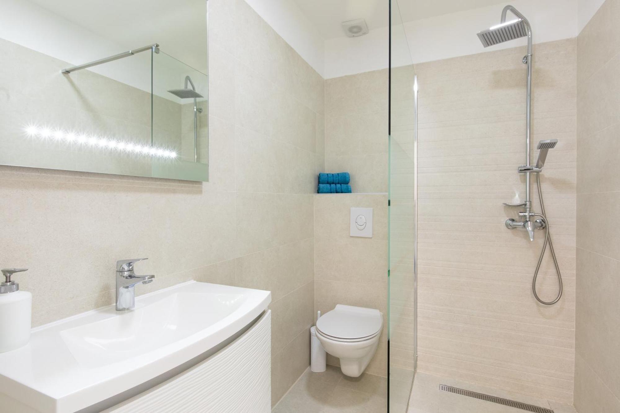 Apartments Augustinovic Baska  Room photo